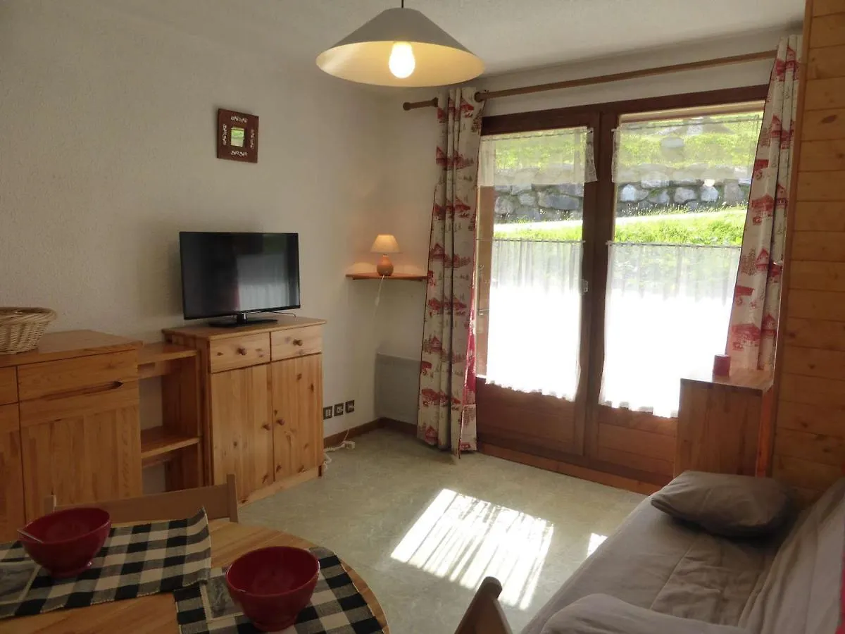 Studio Cabine Ensoleille Au Pied Des Pistes Avec Terrasse, Ideal Pour Famille Et Randonnees - Fr-1-342-192 0*, Areches France