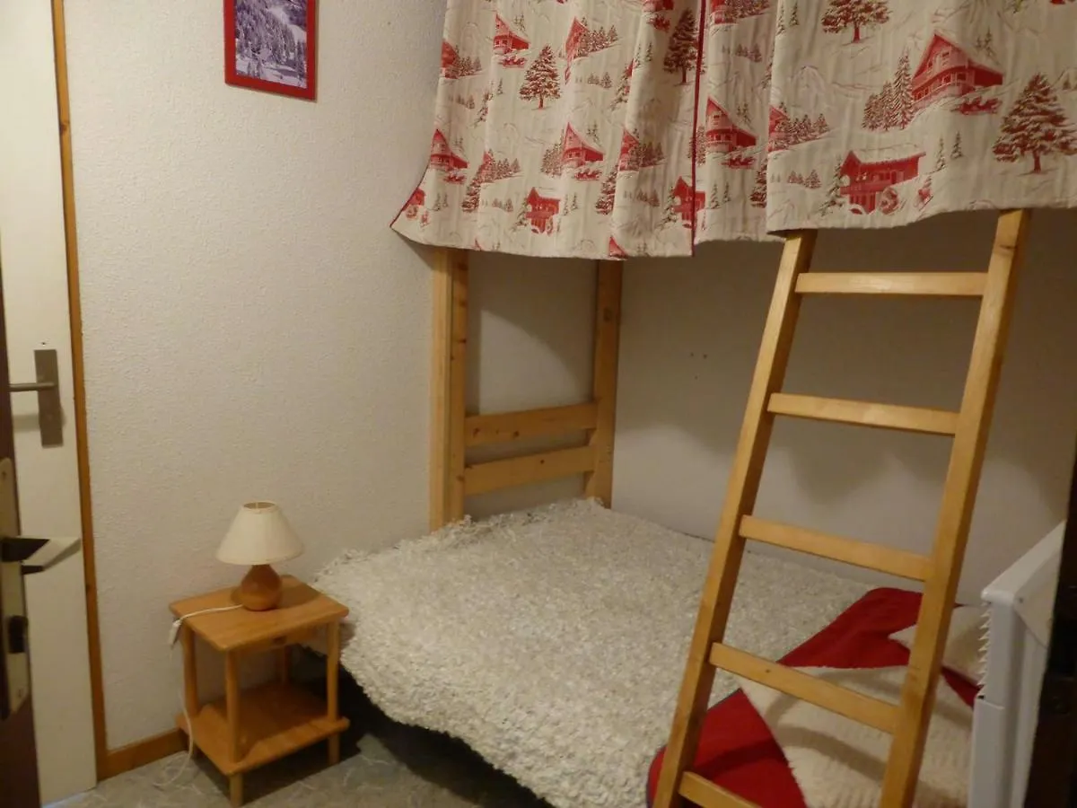 Studio Cabine Ensoleille Au Pied Des Pistes Avec Terrasse, Ideal Pour Famille Et Randonnees - Fr-1-342-192 France