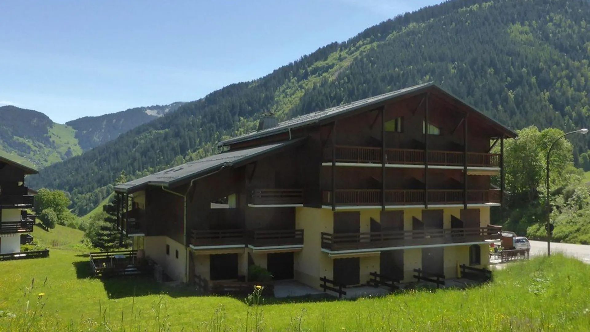 Studio Cabine Ensoleille Au Pied Des Pistes Avec Terrasse, Ideal Pour Famille Et Randonnees - Fr-1-342-192 阿雷什 公寓